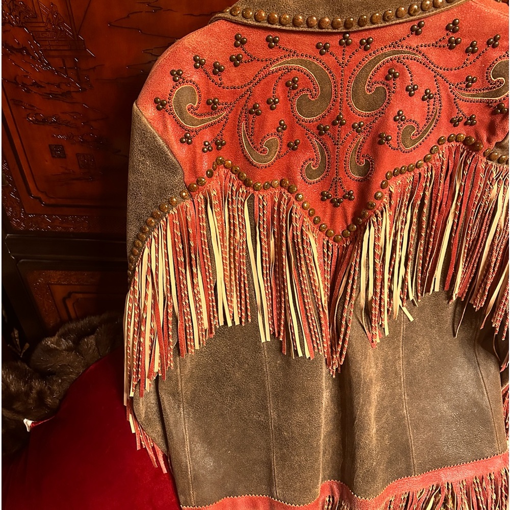 Size small! Double D Ranch size small ! Fringe jacket ! Perfect condition !